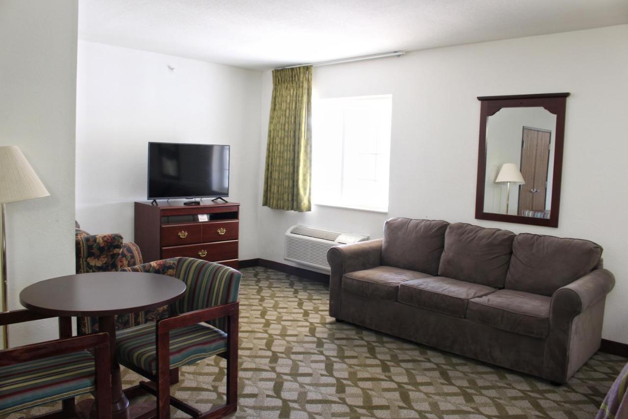 Super 8 By Wyndham De Soto Hotel Kültér fotó