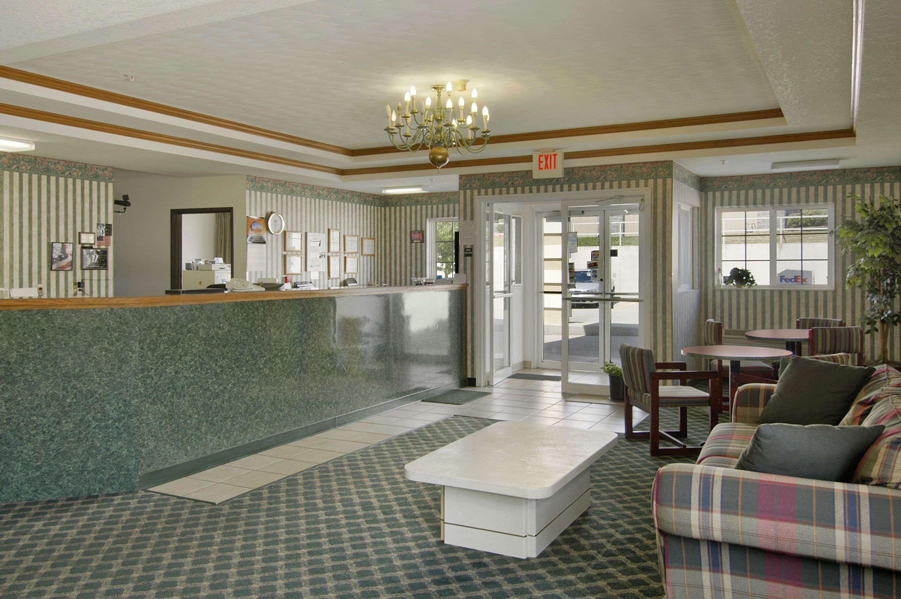 Super 8 By Wyndham De Soto Hotel Kültér fotó