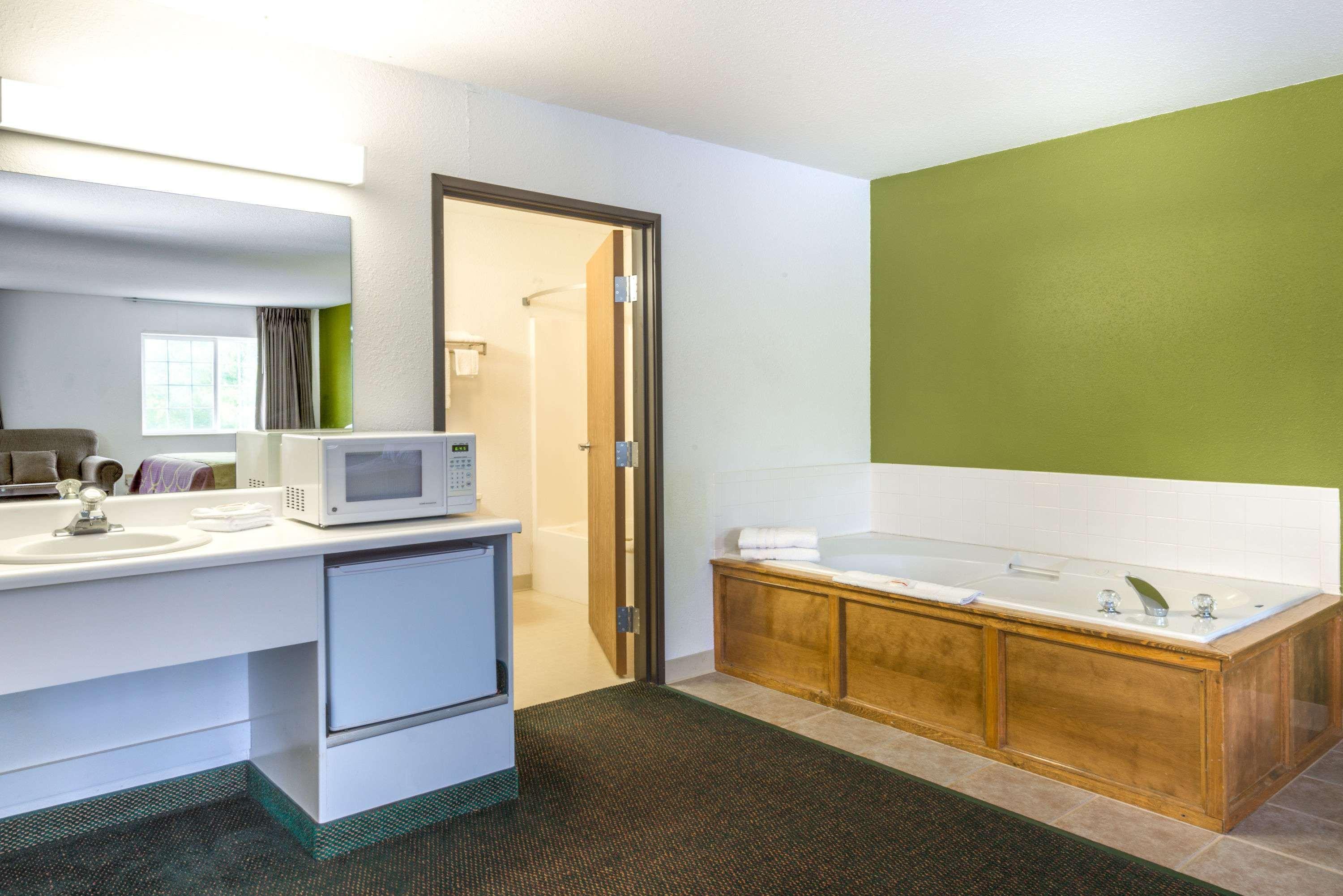 Super 8 By Wyndham De Soto Hotel Kültér fotó