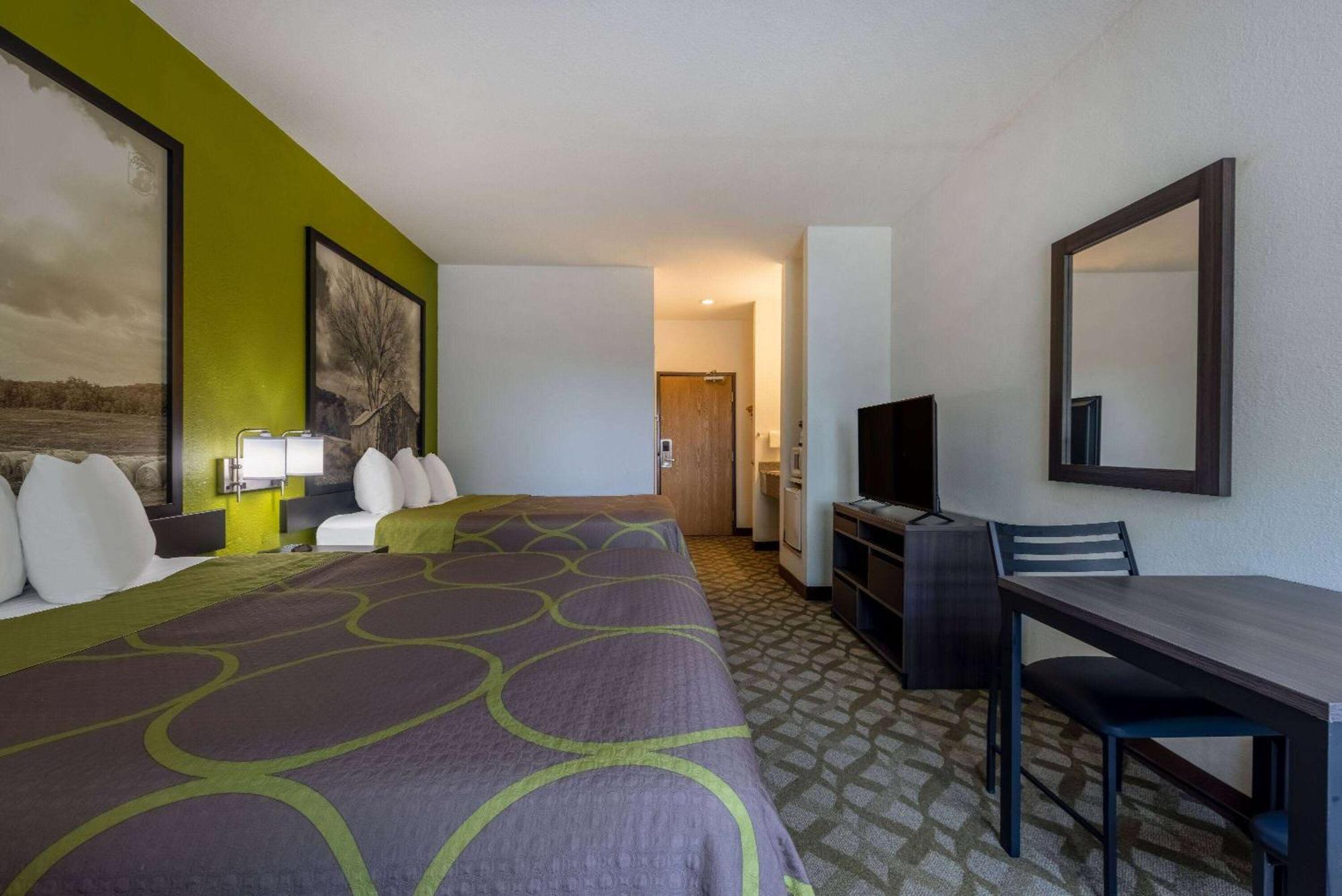 Super 8 By Wyndham De Soto Hotel Kültér fotó