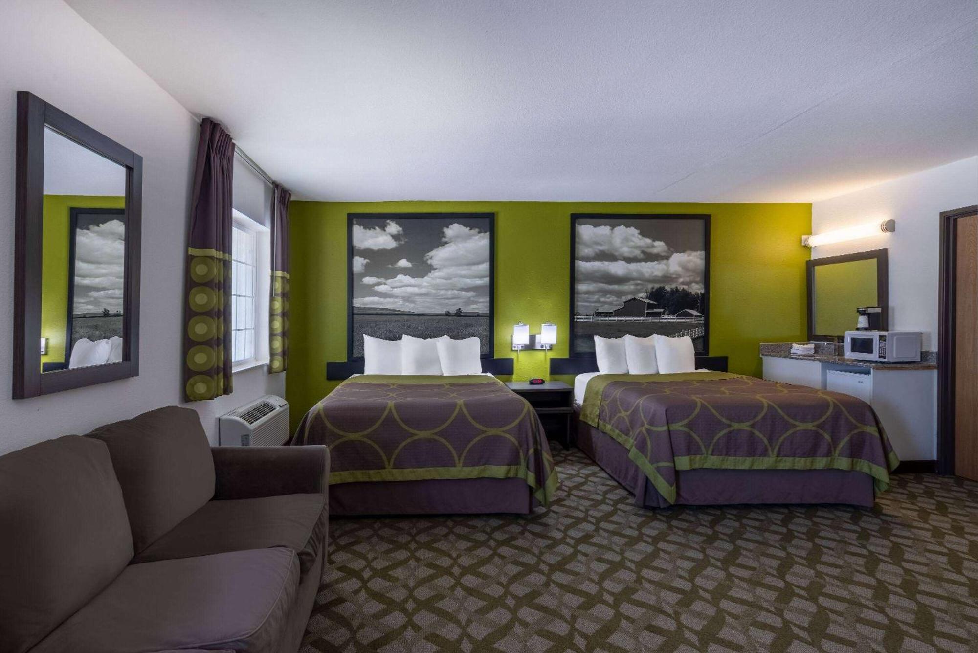 Super 8 By Wyndham De Soto Hotel Kültér fotó