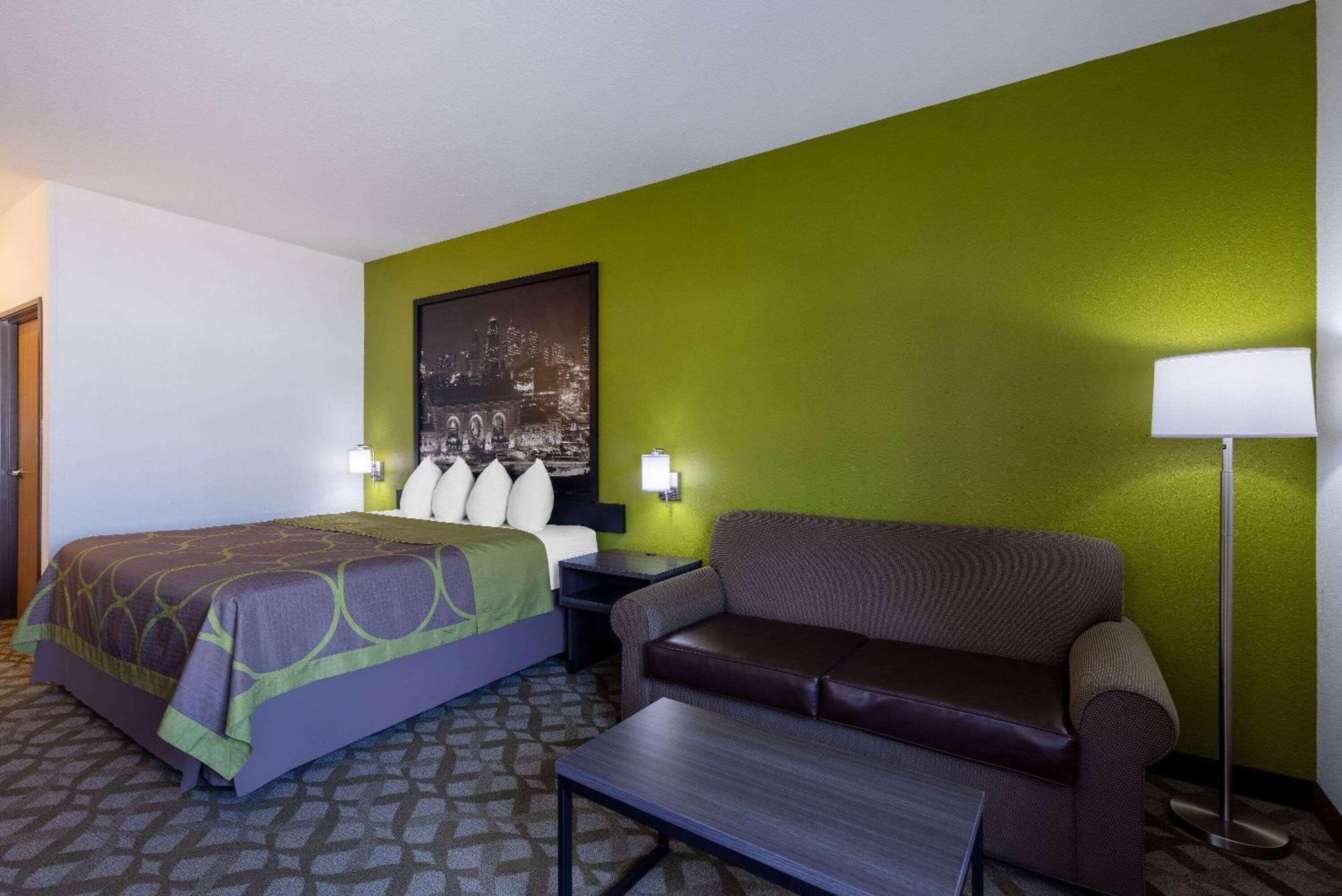 Super 8 By Wyndham De Soto Hotel Kültér fotó